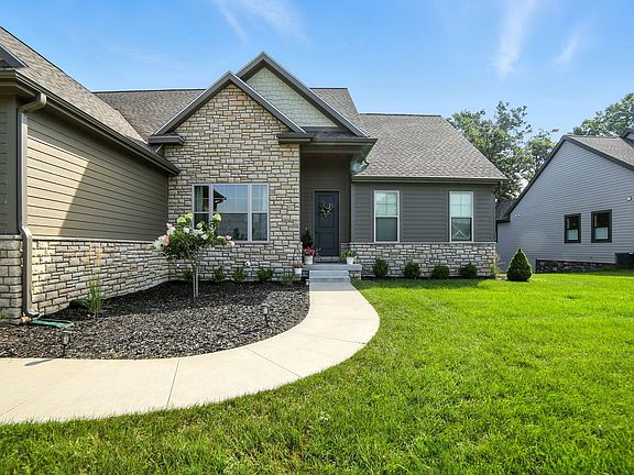 3rd image of 11310 Killarney Dr