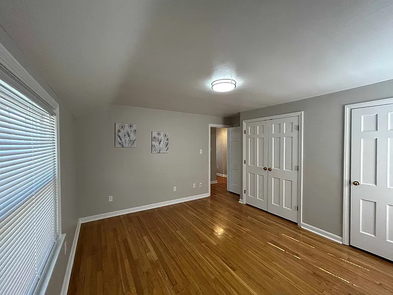 4854 Edsal Dr — Photo 30