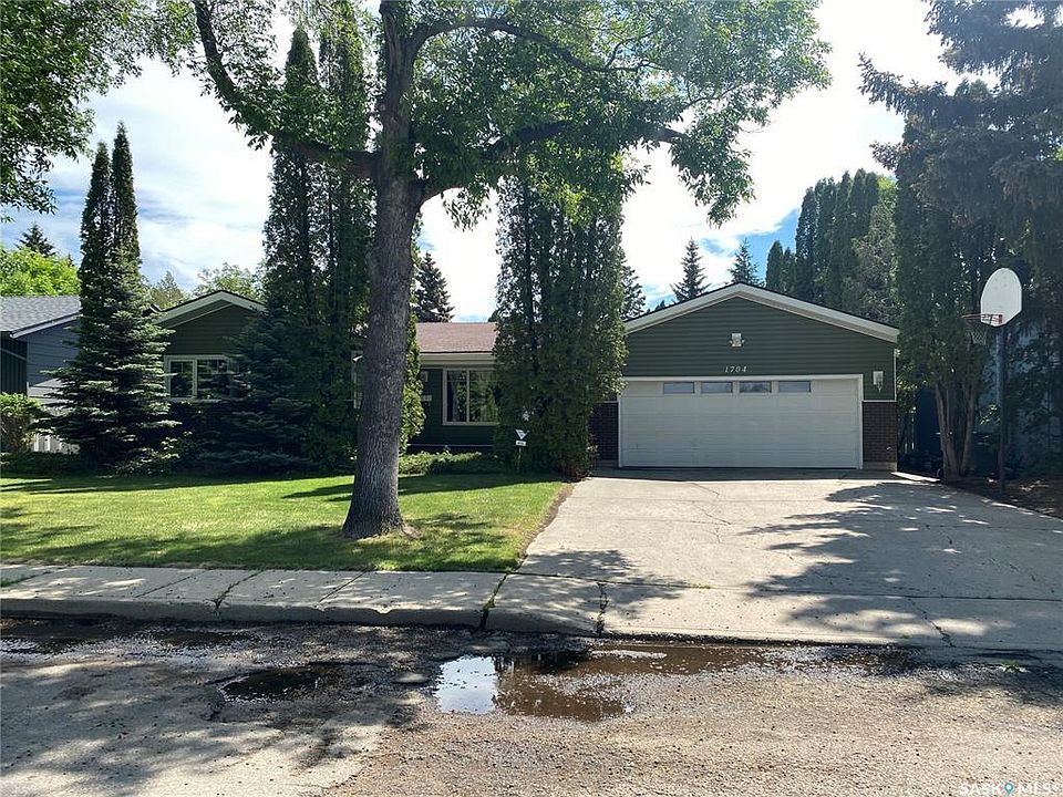 1st image of 1704 Gregory Dr