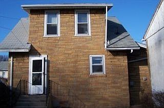 2nd image of 744 E Main St