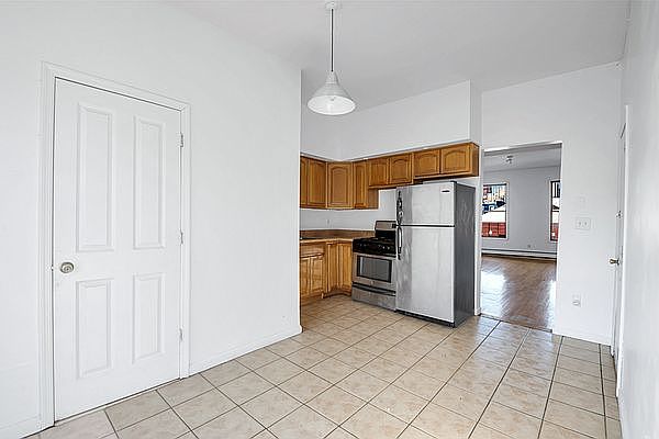 1st image of 544 Union St #2