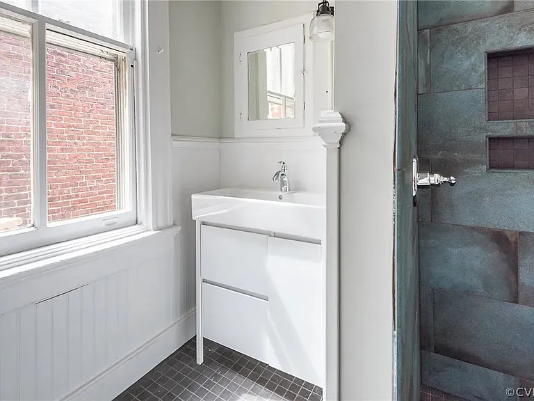 2023 W Grace St #3 — Photo 4