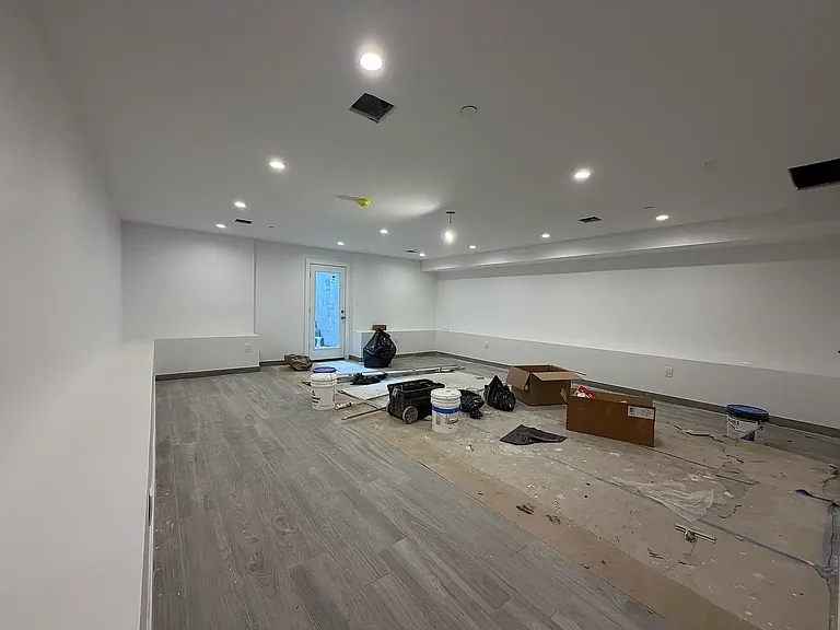 12 Locust St #1 — Photo 18