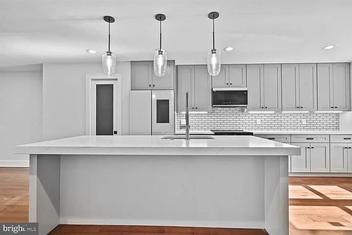 10222 Arizona Cir — Photo 12
