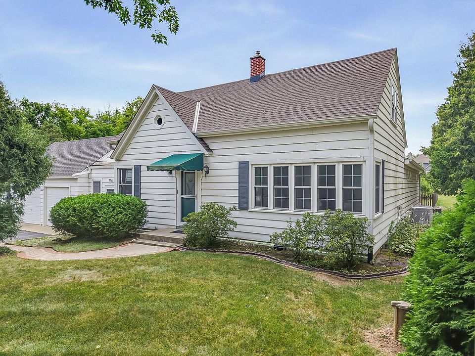1st image of 11911 N Wauwatosa ROAD