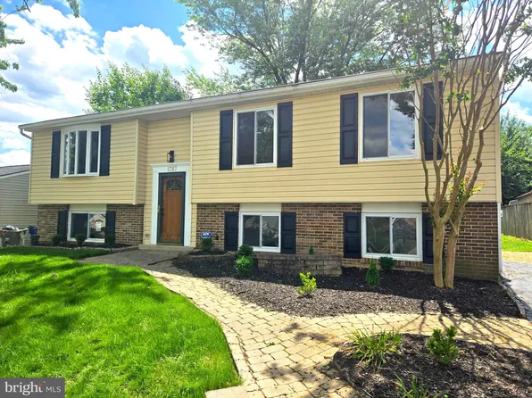 1797 Valleyside Dr, Frederick, MD 21702