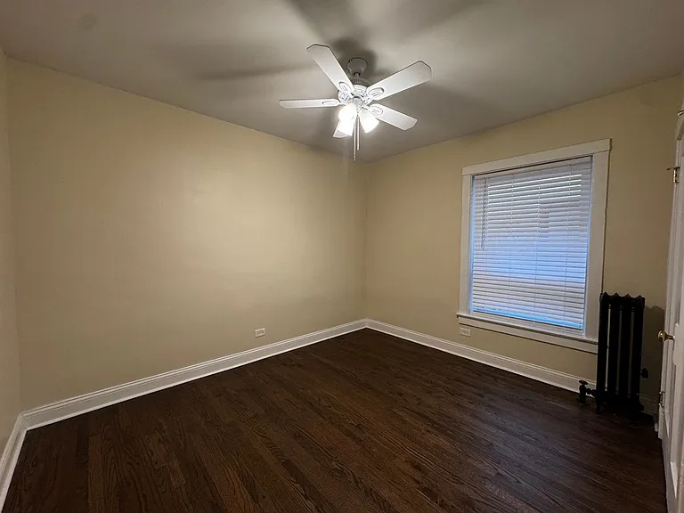 1383 W Greenleaf Ave #1S — Photo 16