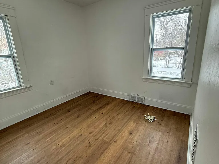 3410 E 135th St #A — Photo 2