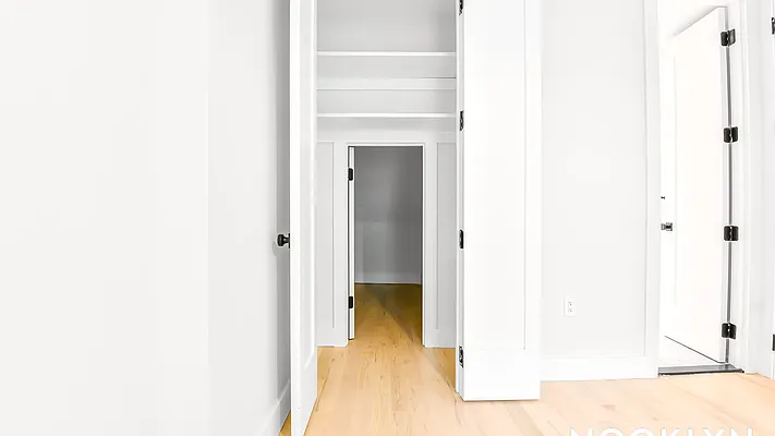 Rented by Nooklyn NYC LLC | media 12