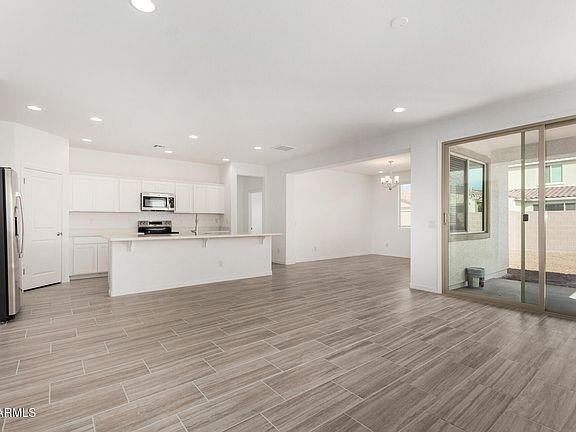 4th image of 16804 W YUCATAN Drive