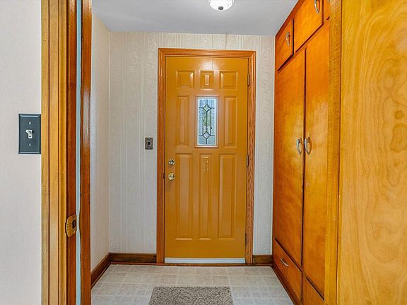 5th image of 1501 S CHERRY AVENUE