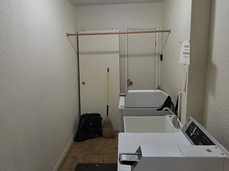 940 W International Speedway Blvd #1 — Photo 9