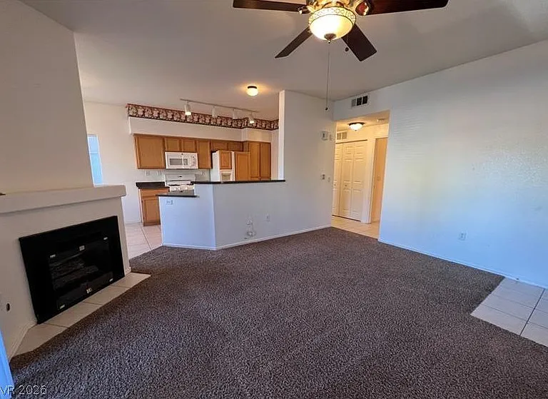 1050 E Cactus Ave #1114 — Photo 4