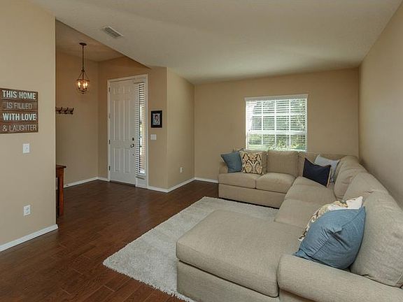 2nd image of 282 Giovani Blvd