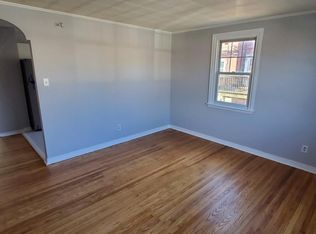 610 E Tabor Rd, Philadelphia, PA 19120