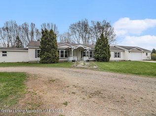 1700 W Berry Rd, Jackson, MI 49201