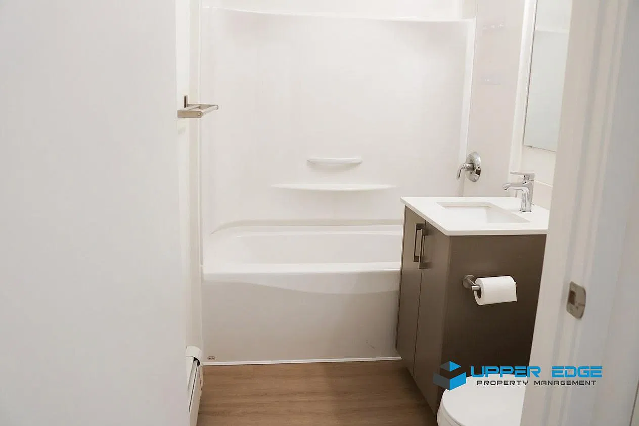 697 Corydon Avenue — Photo 4