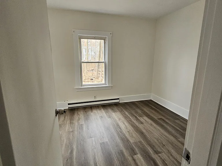 47 Highland St #B — Photo 7