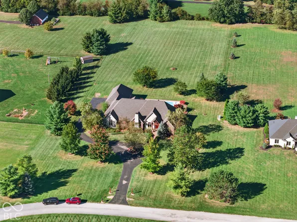 9202 Compton Farm Ln, Indianapolis, IN 46259