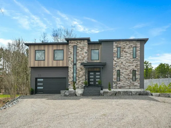 55 Dennis Dr, Parry Sound, ON P2A 0E4