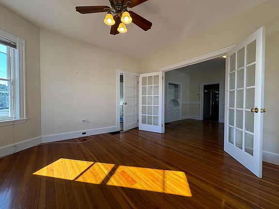 4th image of 163 Belmont St #2