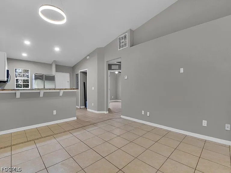 801 Meadow Rd #801 — Photo 8