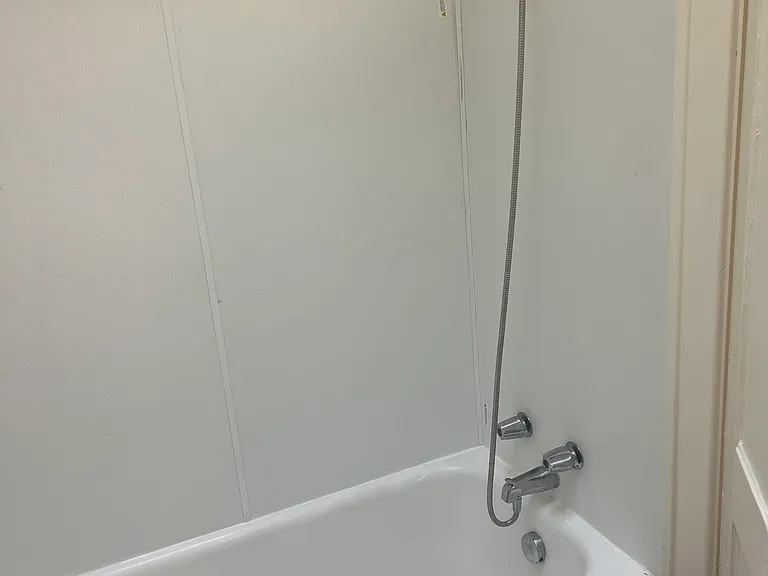 1237 Commerce Ave #10 — Photo 13