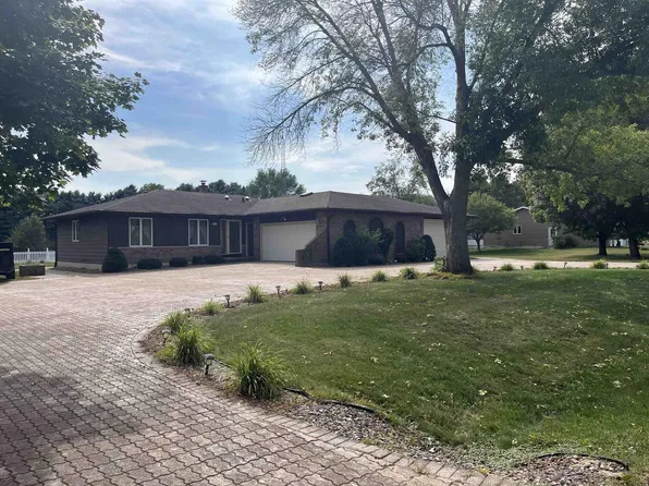 N6891 Tara Road, Pardeeville, WI 53954