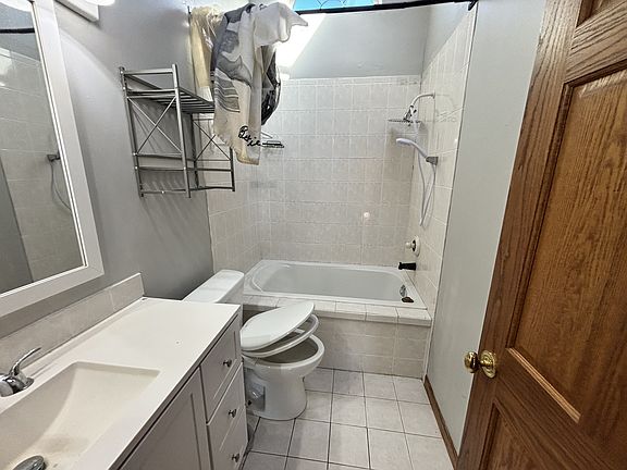 5th image of 2823 Sweitzer Rd #2823