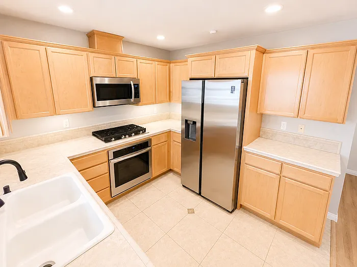 2921 E St #2 — Photo 2