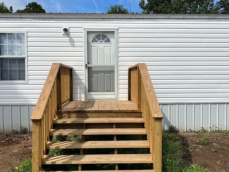 2298 Highway 9 W — Photo 2