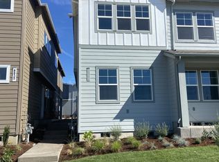 8041 SE Kinnaman St, Hillsboro, OR 97123