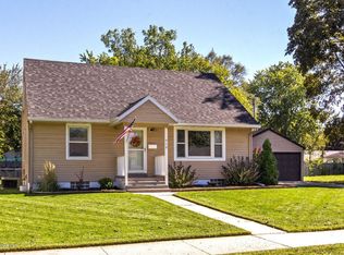 918 10th Ave NE, Rochester, MN 55906