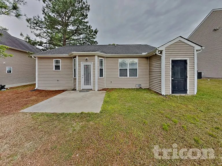 2403 King Malcolm Ln — Photo 15