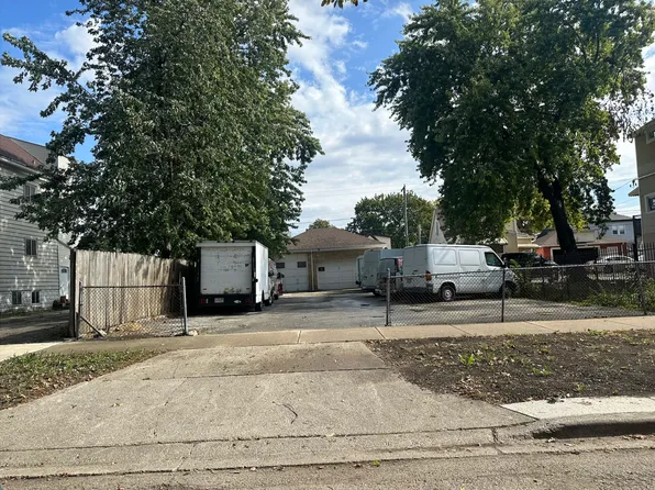 149 N 21st Ave, Melrose Park, IL 60160