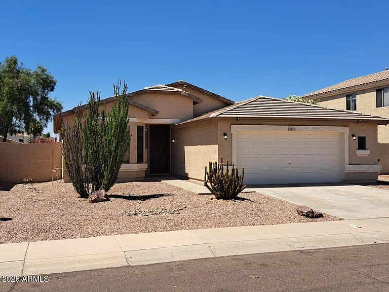 2045 E Indian Wells Dr — Photo 2