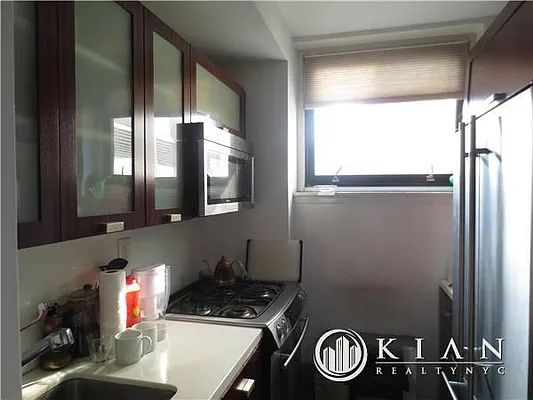 Rented by Kian Realty | media 11