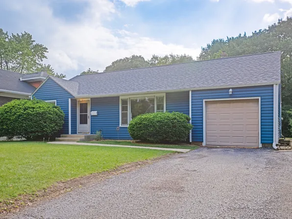 1223 S 3rd St, Saint Charles, IL 60174