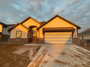 812 Feather Edge Dr, Springtown, TX 76082