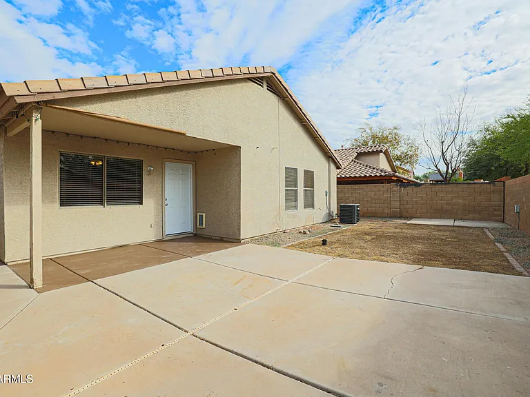 1693 E Milky Way — Photo 28