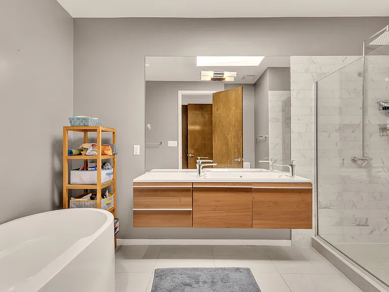 1207 Girard St NW #2 — Photo 27