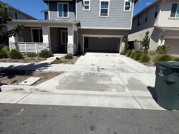 2665 Amora Cir, Santa Rosa, CA 95407