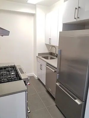 Rented by Manhattan Apartment Organization | media 145