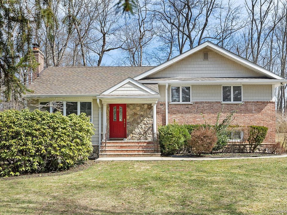 1st image of 336 Dix Hills Road