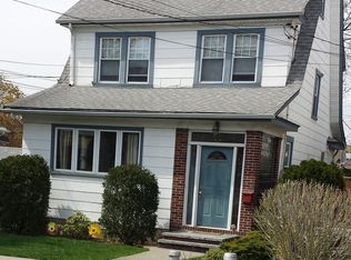 25807 87th Rd, Floral Park, NY 11001