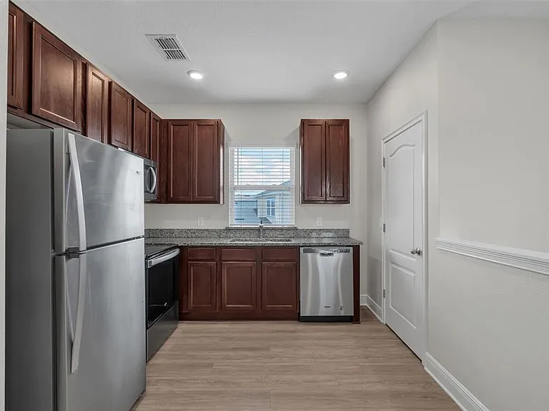 13770 Rosbash Aly — Photo 7