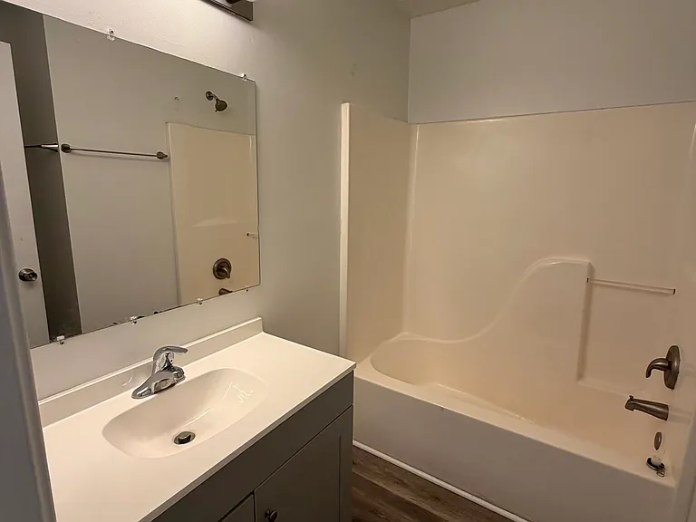 2915 Sorrell Ct — Photo 21