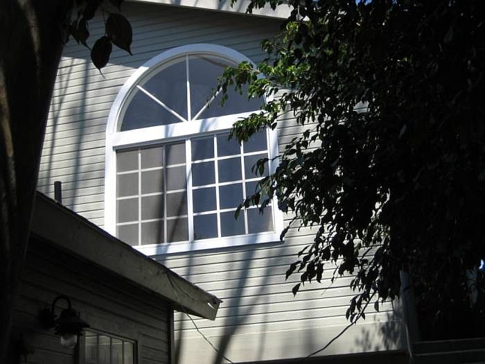 1st image of 818 Belmont Ave