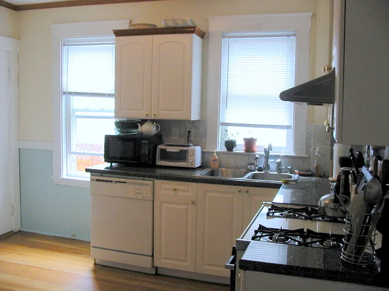 19 Woodward St — Photo 14