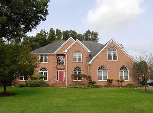 630 River Gate Rd, Chesapeake, VA 23322